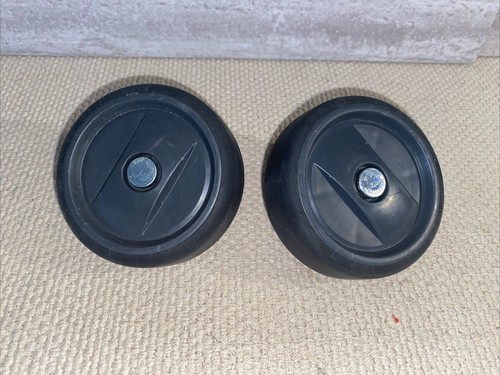 2 Hoover Windtunnel Vacuum 38522-077 Wheels, Axel and Retaining Clip. U6485-900
