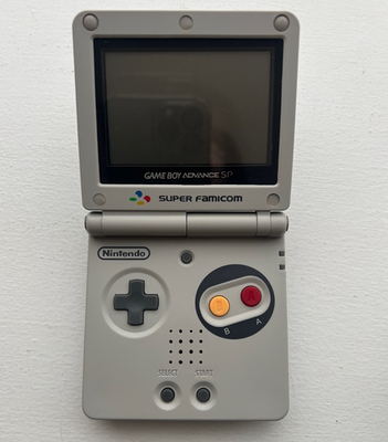 Nintendo Game Boy Advance GBA SP - Super Famicom/SNES edition+