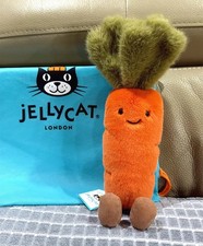  Amuseables Carrot ぬいぐるみ JELLYCAT Amuseables Carrot Plush Toy | Holt Renfrew