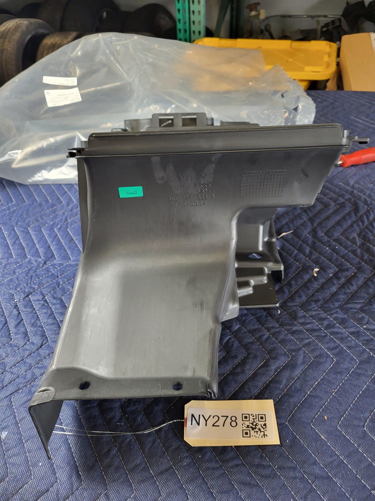 2020-2025 Bentley Flying Spur Left Intercooler Air Guide Duct NEW 3SE121333A