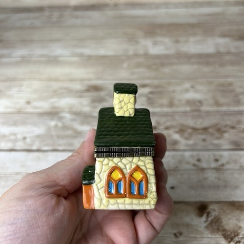 Christmas Village Trinket Boxes With Trinkets Set Of 5 Hinged Church Post Office - Picture 18 of 24