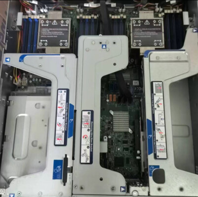 Supermicro SYS-220U-TNR Server 24X2.5''(22x NVME) 2x1000w PSU No CPU/SSD/GPU