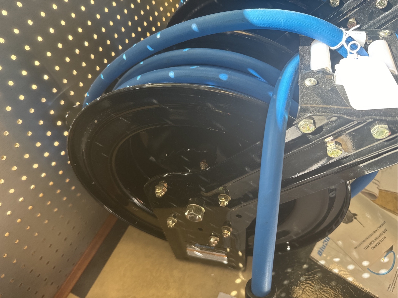 New BLUBIRD BBR1250 20ga. Retractable Hose Reel with 1/2" X 50' Air Hose