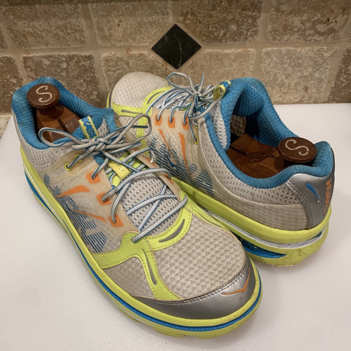 Hoka ONe One Bondi B Men 11.5 M Citrus Yellow Blue F27219B 1107349
