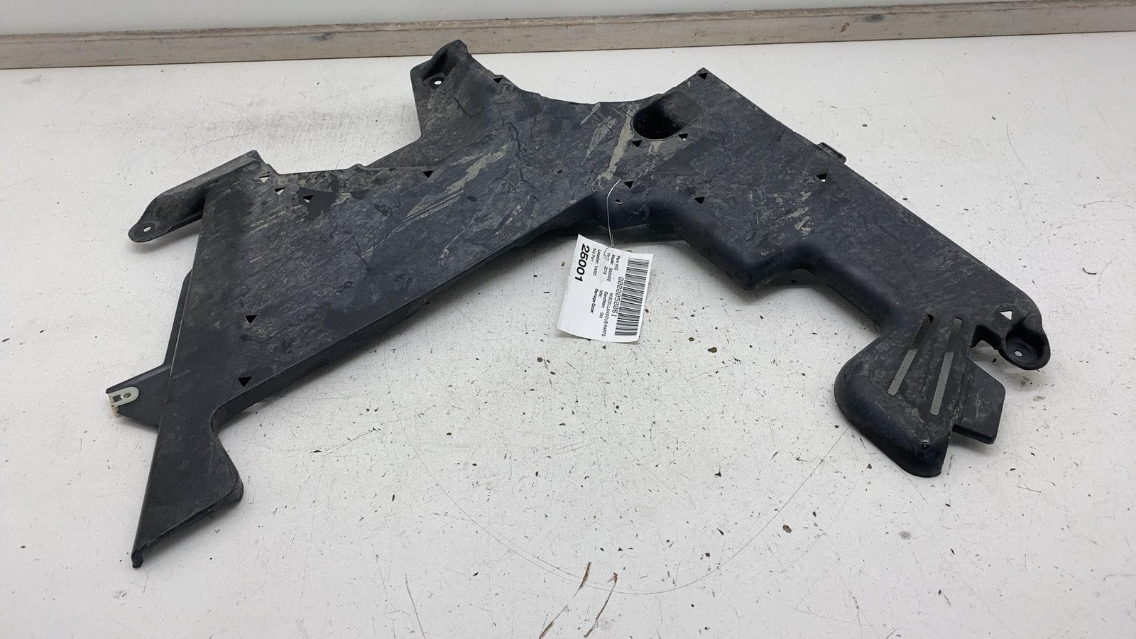 2018-2020 BMW 530e G30 Driver Side Under Body Shield Panel Liner Left LH 7351449