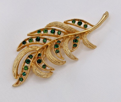 Vintage Leaf Brooch Pin Elegant Green Rhinestone Open Texture Gold Tone Estate