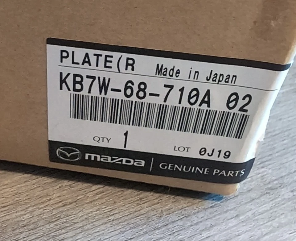 MAZDA CX-5 2017-2021 umbral de la puerta del pasajero delantero derecho placa de desgaste moldura OEM Foto 2 de 4