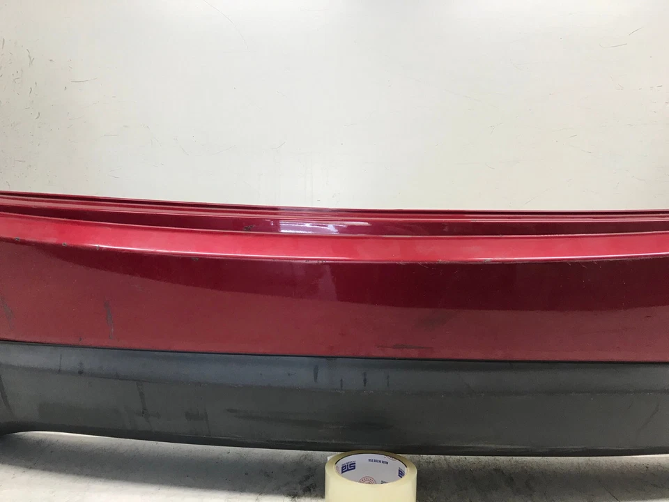 Cubierta de parachoques superior trasera roja Hyundai Tucson GL GLS Lted SE 10-15 86611-2S000 OEM Foto 3 de 4