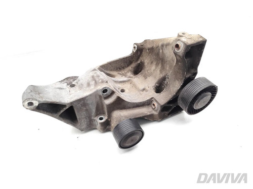 BMW 1 Series Lichtmaschinen-Montagehalterung 118d Diesel 105kW (143 HP) 7802637