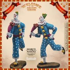 MARCO NAVAS STUDIO LIMITED EDITION HAND PAINTED CIRCUS, CLOWN IN LOVE 1 FIGURE