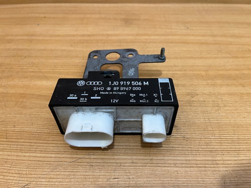 VW Polo 9N Steuergerät Kühlerlüfter Lüftersteuergerät