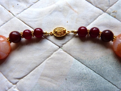 Chinese Style Necklace with carved red jade and carnelian shou beads - Picture 8 of 8