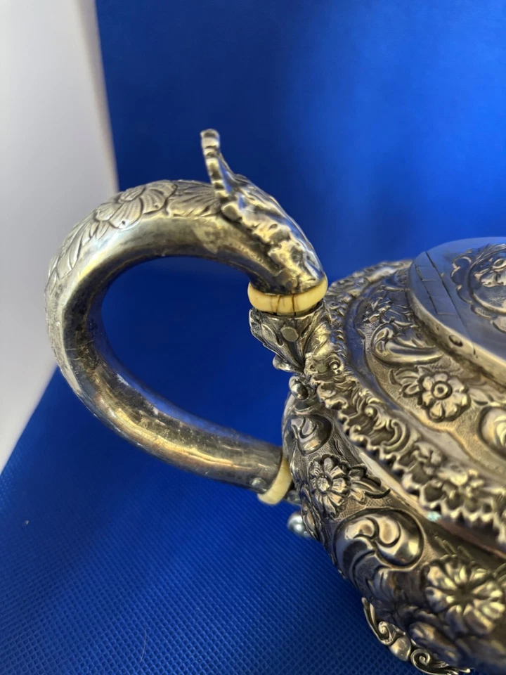 Tetera eduardiana antigua de plata de ley Foto 4 de 4