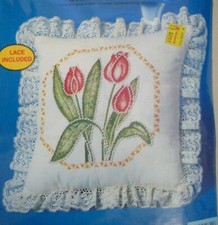 TULIP Stencilled Candlewicking embrodiery 14" pillow cover kit unopen