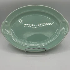 Vintage Taylor Smith & Taylor Lu-Ray Pastels 10 inch Oval Serving Bowl Green