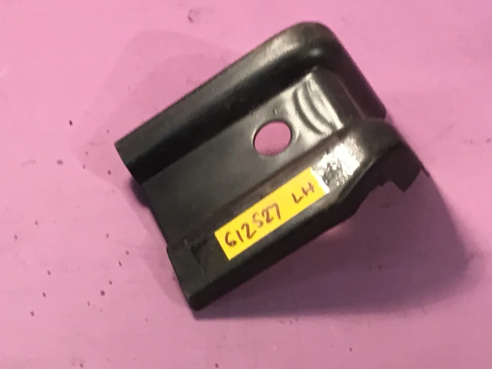 Suporte de montagem para painel Triumph GT6 TS 53 mão esquerda 612527, novo estoque antigo.. - Imagem 4 de 4