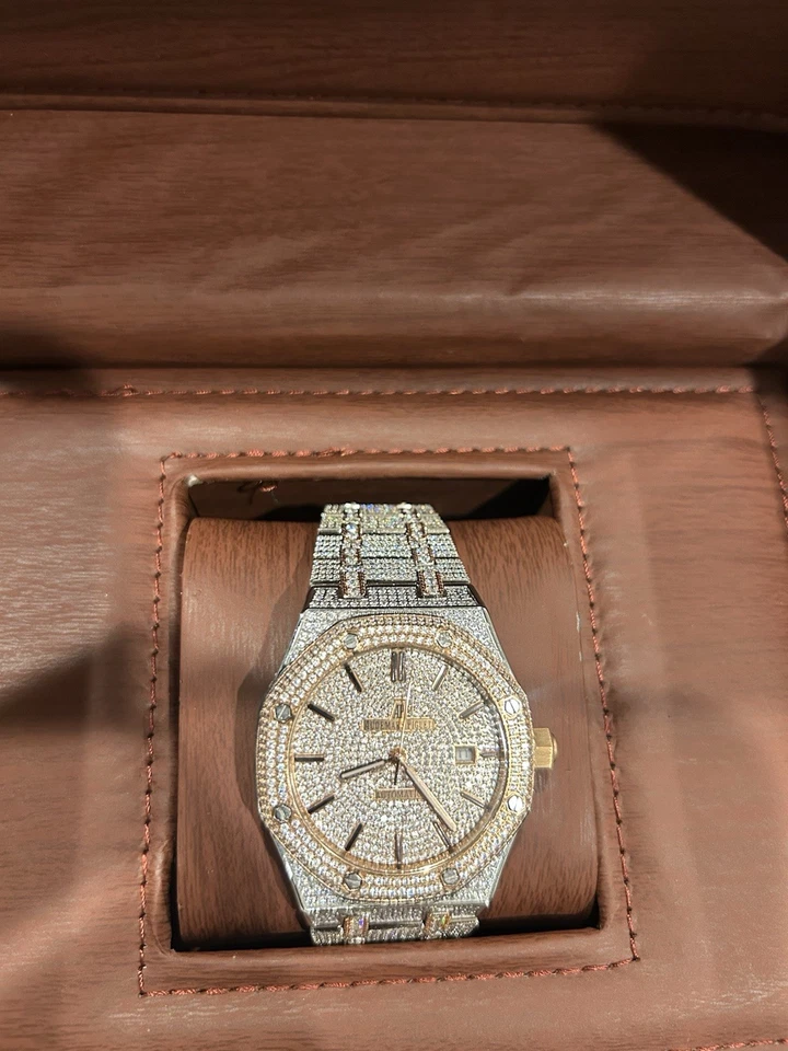 Reloj de lujo estilo diamante helado para hombre - piedras pavimentadas completas - nuevo en caja Foto 2 de 4