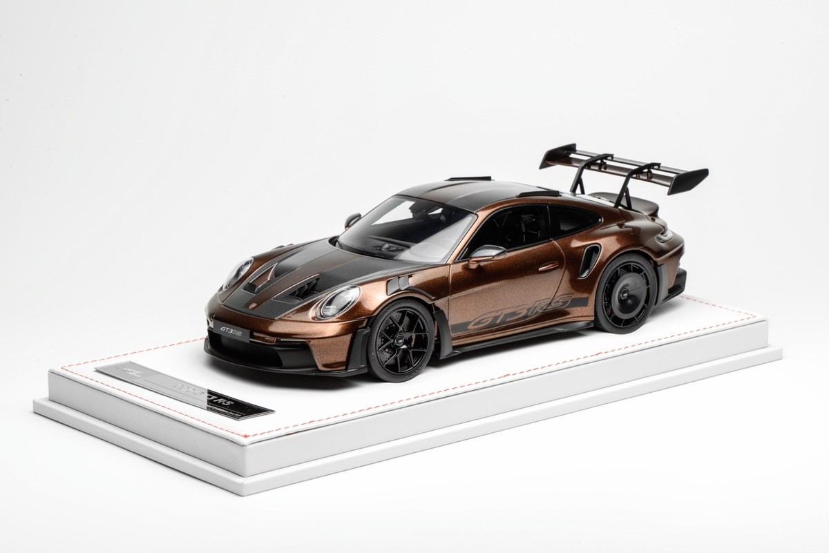 ミニカー 1/18 Porsche 911 GT3 RS Weissach Package 1/18 Ivy Porsche 911 GT3 RS with Luggage Rack Brown / Black Stripe