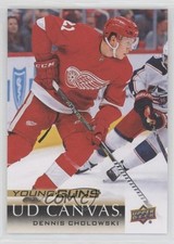 2018-19 Upper Deck UD Canvas Young Guns Dennis Cholowski #C117 8hk
