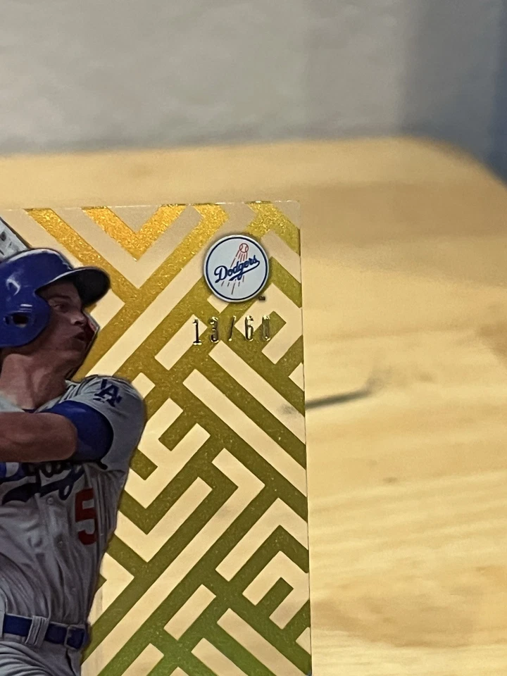 2016 Topps Hi Tek Corey Seager Rookie Gold Rainbow 13/60 - Image 2 of 3