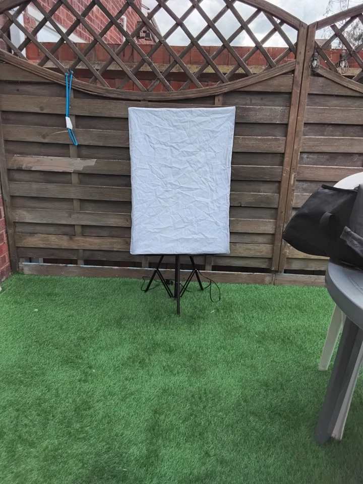 Two sets of photography studio lights a manfrotto tripod plus weights - Image 3 of 4