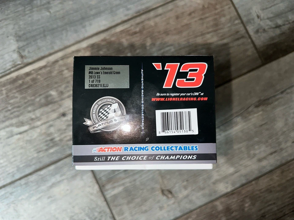 Jimmie Johnson Diecast Car #48 Lowe’s Emerald Green 2013  1:24 NASCAR. RARE NEW - Image 4 of 4