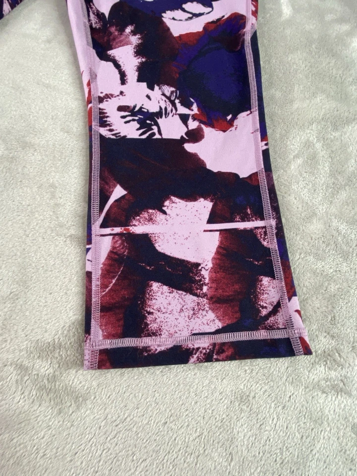 Lucy | Mujer | Leggings capri de compresión | XL | Floral abstracto | Ropa deportiva Foto 3 de 4