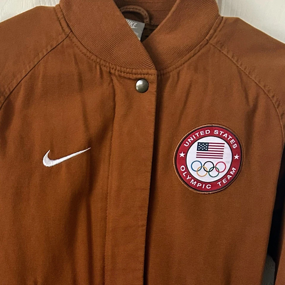 Jaqueta Nike 2012 equipe olímpica dos EUA bombardeiro pódio extra pequena XS - Imagem 3 de 4