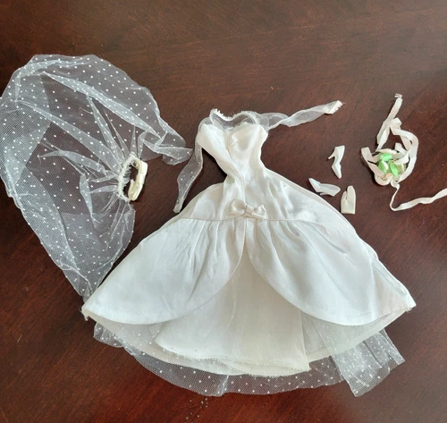 Vintage Barbie 1967 BEAUTIFUL BRIDE # 1698 Almost Complete