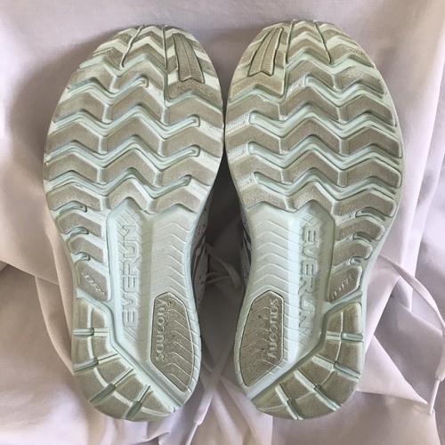 US 7 - Women's Saucony Ride ISO Running S10444-40 White - Picture 7 of 8