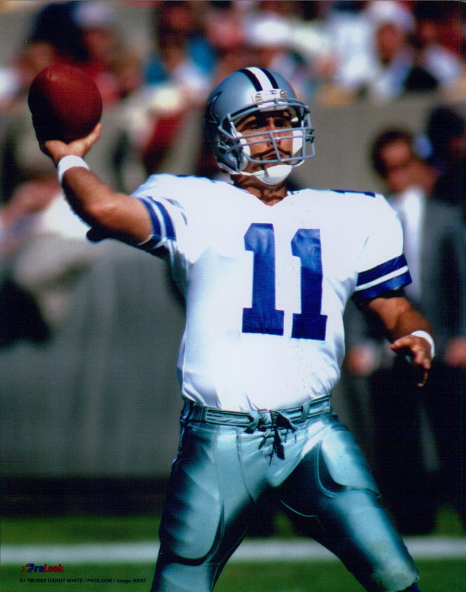 Danny White Dallas Cowboys NFL Football Unsigned Glossy 8x10 Photo
