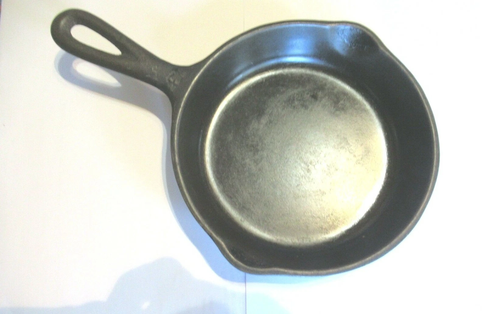 Seasoned Wagner Ware 0 Cast Iron Skillet 6.5" Double Spout 10530 cast iron Pan