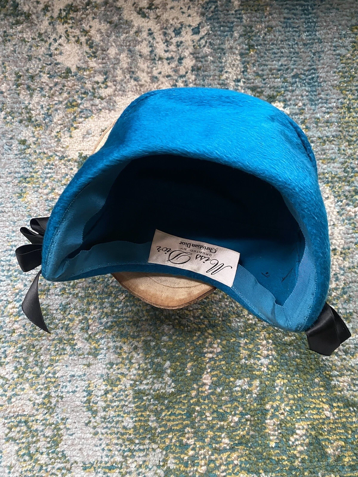 Chapeau cloche brossé vintage Miss Dior Christian Dior années 50/60 avec arcs satinés 