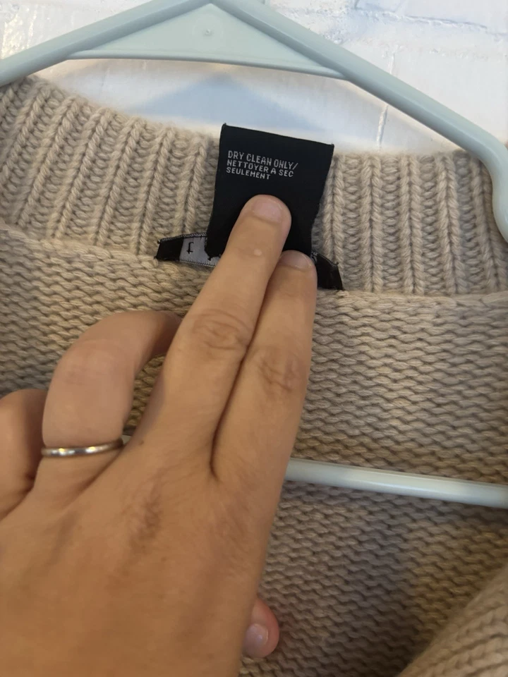 Theory Double Breasted Button Up Wool/Cashmere Cardigan Sweater  Belted Size L - Image 3 of 4