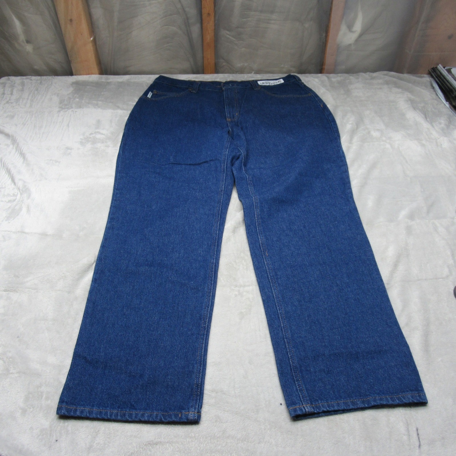 Mens 36x30 Medium Wash Denim Relaxed Fit Straight Workwear New