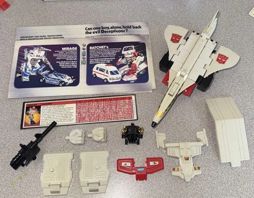 1985 Silverbolt w/ Tech Spec & flyer Complete G1 Transformers Aerialbot Figure