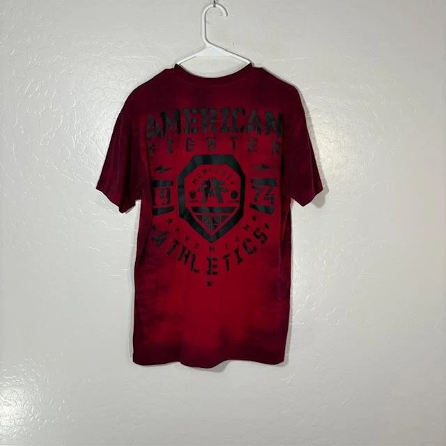 Camisa American Fighter Para Hombres Grande Roja Negra Premium Atletismo Gráfico Camiseta Hebilla Foto 4 de 4