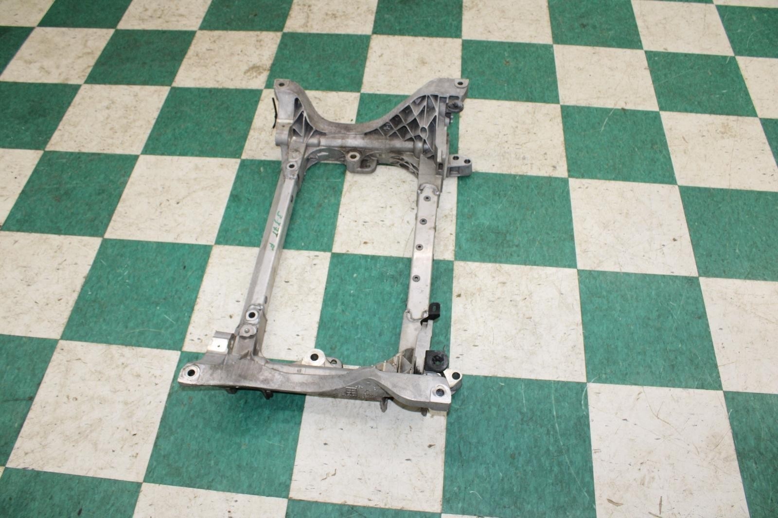 Maserati Ghibli 2014-2021 Front Engine mount