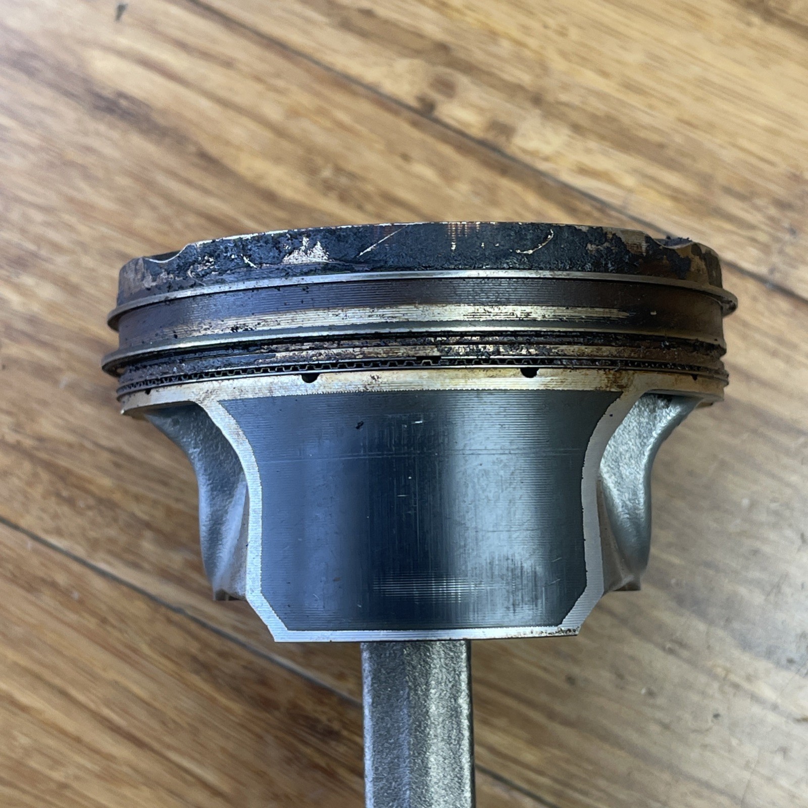 Maserati Levante 2014-2024 Connecting rod
