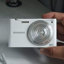 Samsung MV900f White 16.1MP 5 Zoom Flip-out Touch Screen Vlog Digital Camera