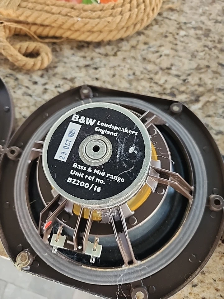 2 pares de controladores de graves y rango medio B&W BZ 200/16 Foto 3 de 4