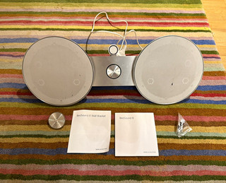 Bang & Olufsen BeoSound 8 Wired iPod Audio Dock White/Silver with Remote