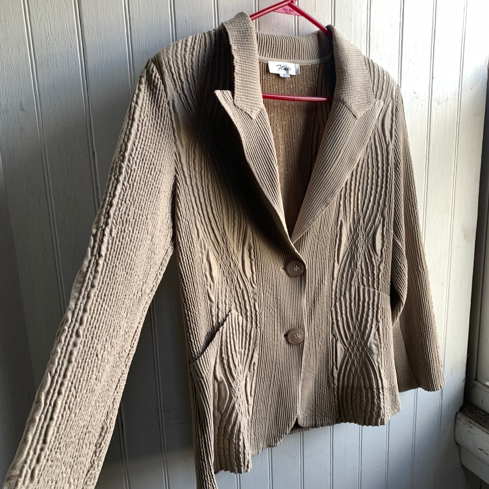 Flair Beige Crinkle Texture Two Button Blazer Poi… - image 9