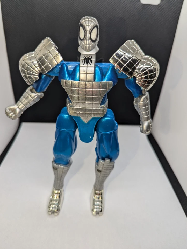 1999 Vintage Silver and Blue Spiderman Deluxe Shape Shifters Armour Figure - Image 3 of 4
