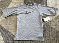 NWT Nike Swim Boys' Half-Sleeve Hydroguard Shirt Particle Grey Sz L NESSA825-090