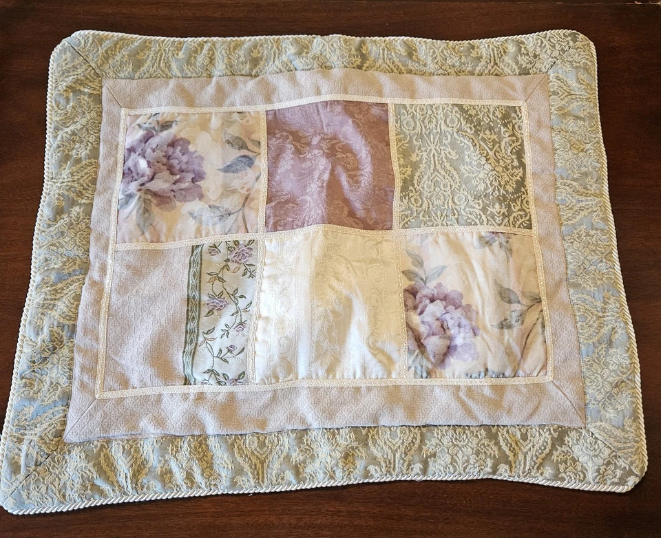 PAR de Fita Patchwork CROSCILL Vintage Caitlyn Damasco Standard Shams 27 X 21 - Imagem 4 de 4