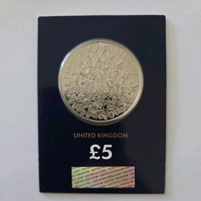 United Kingdom &pound;5 Coin 2017 Christmas Tree Change Checker BUNC