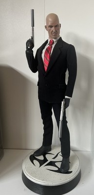 Sideshow collectibles Premium Format Agent 47, The Hitman - READ DESCRIPTION 