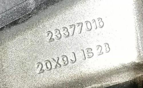 2020-2025 CHEVY SILVERADO 1500 Factory Machined Gray Alloy Wheel 20” Rim 5919 GM - Picture 3 of 3