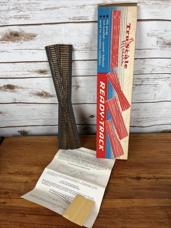 TruScale Model 1091-550 HO Gauge 14 degree Crossover wood w/ Brass Rail - Image 4 of 4